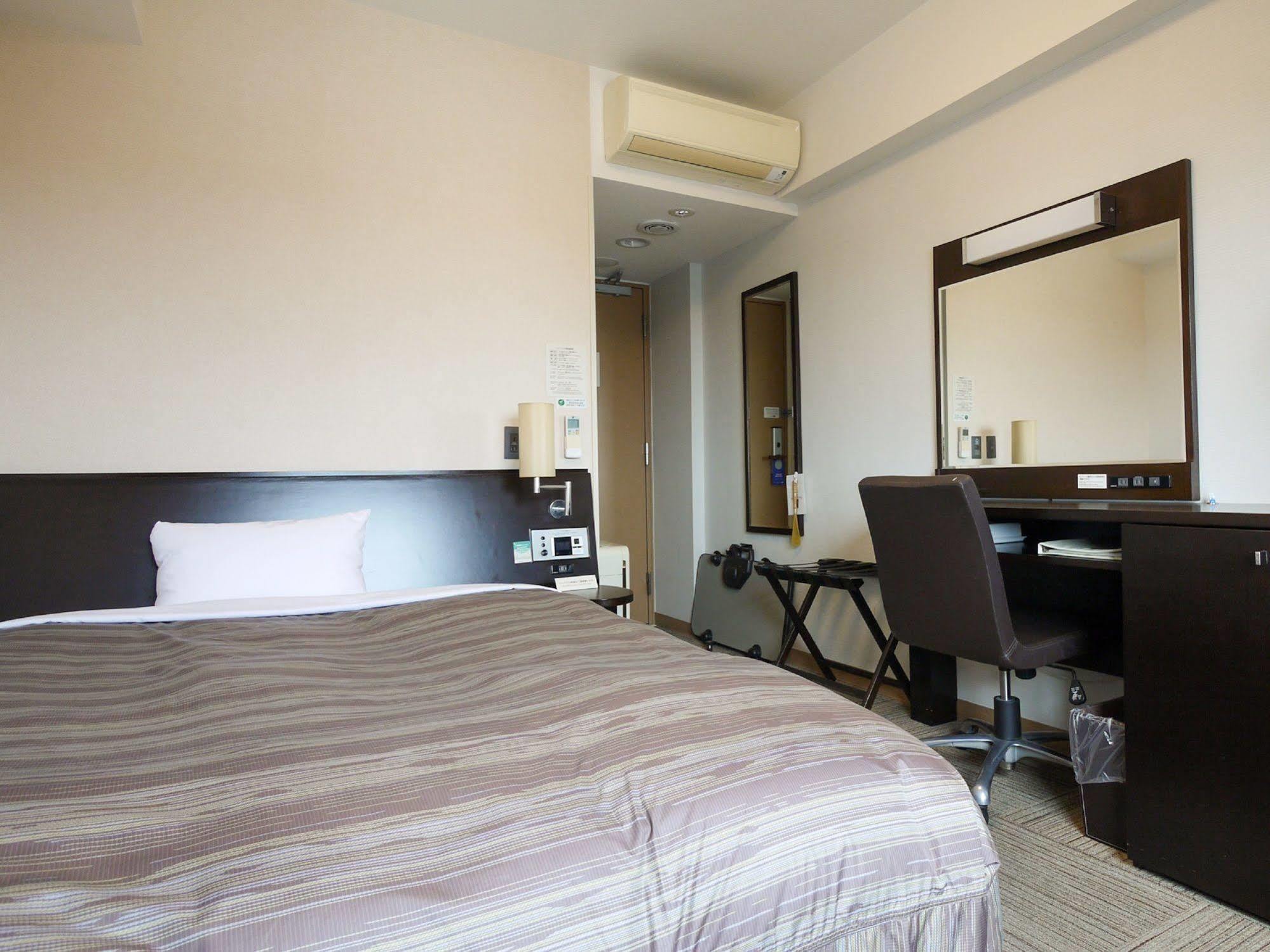 Hotel Route-Inn Koga Ekimae Eksteriør billede